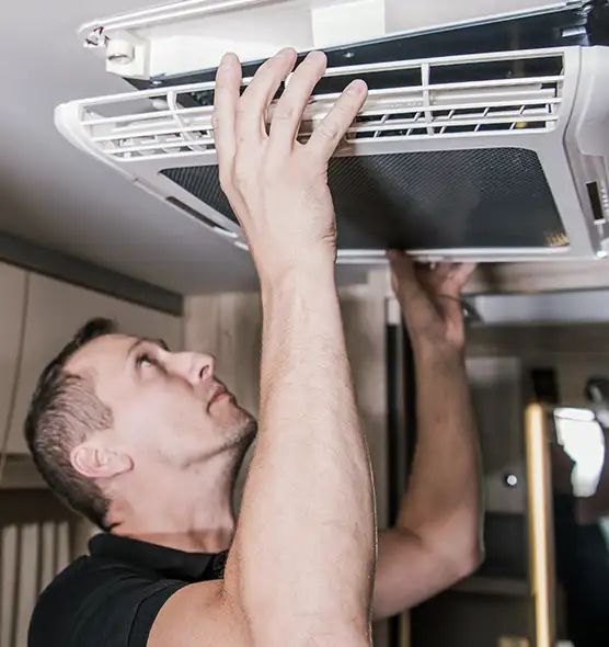  Professional Licensed And Insured Cleaners in Freeport, IL